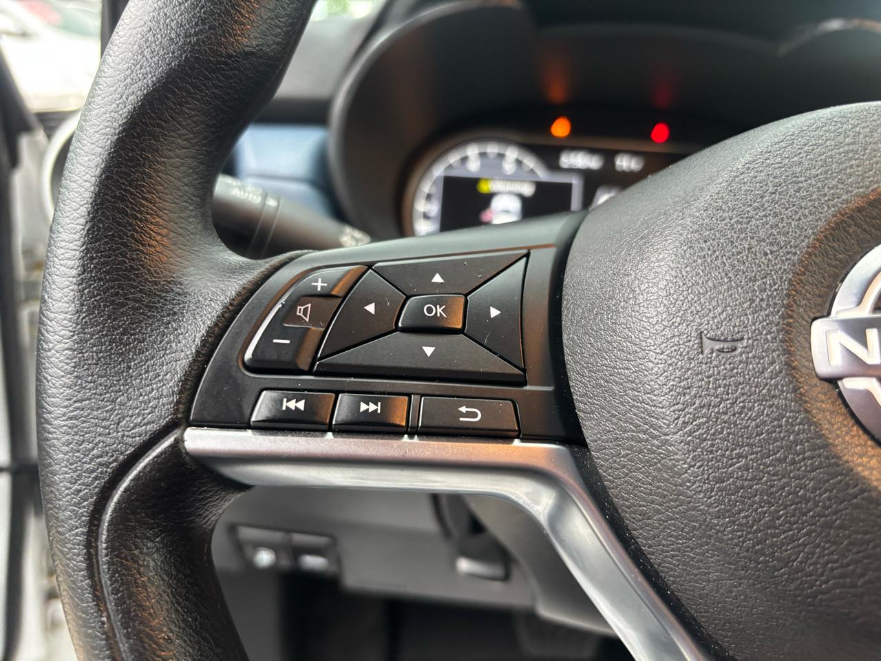 2025 Nissan Versa Sedan SV - Photo 31