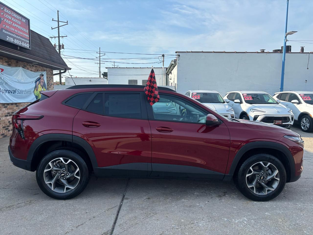 2025 Chevrolet Trax LT - Photo 10