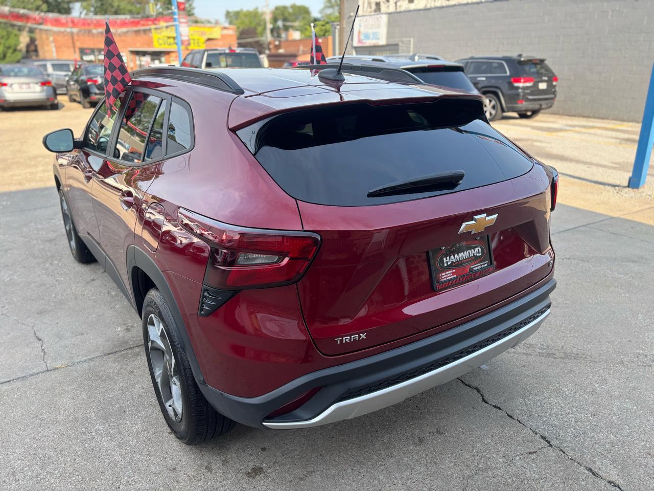2025 Chevrolet Trax LT - Photo 15