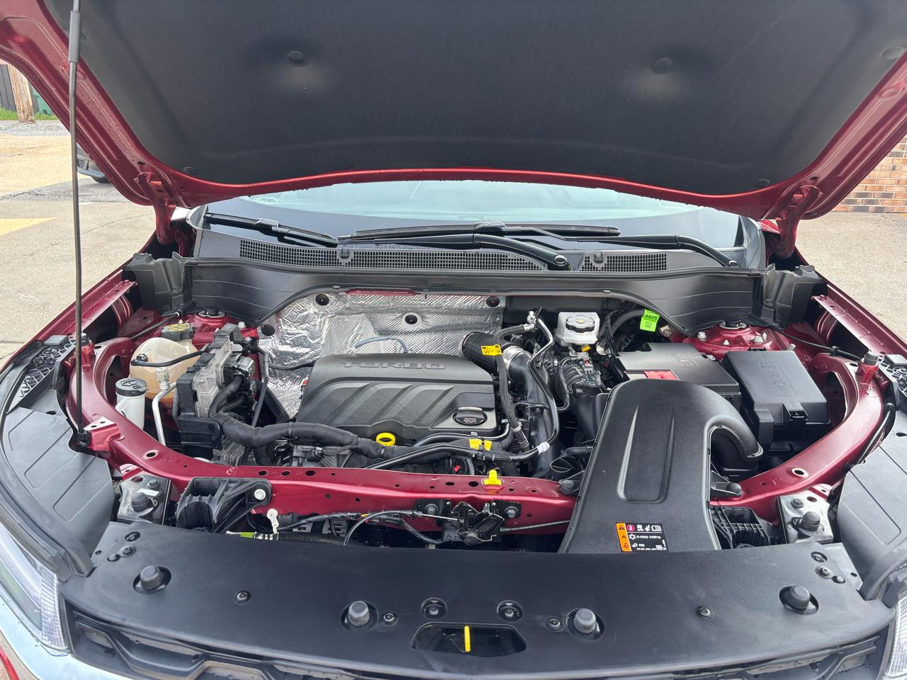 2025 Chevrolet Trax LT - Photo 17