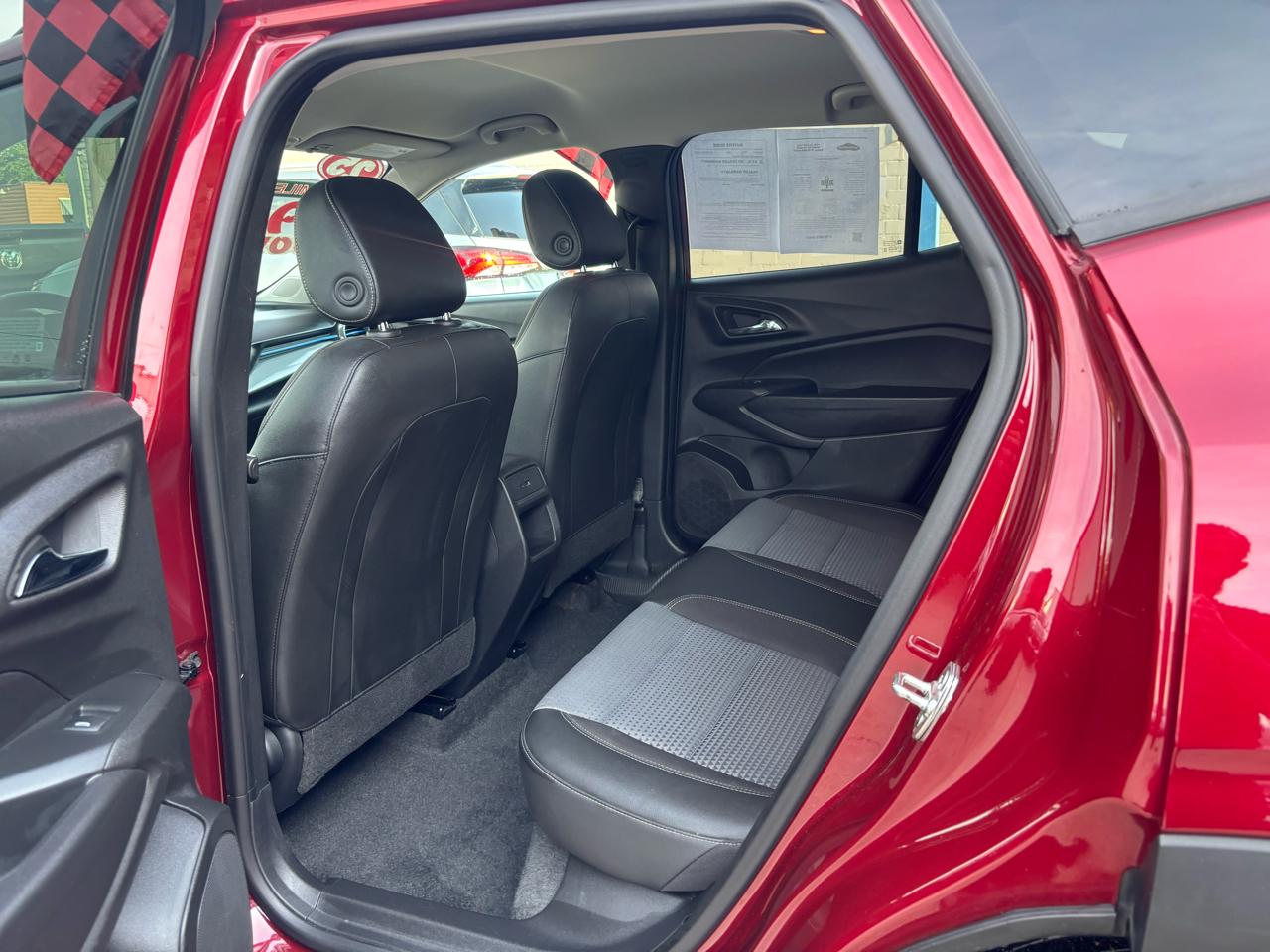 2025 Chevrolet Trax LT - Photo 20