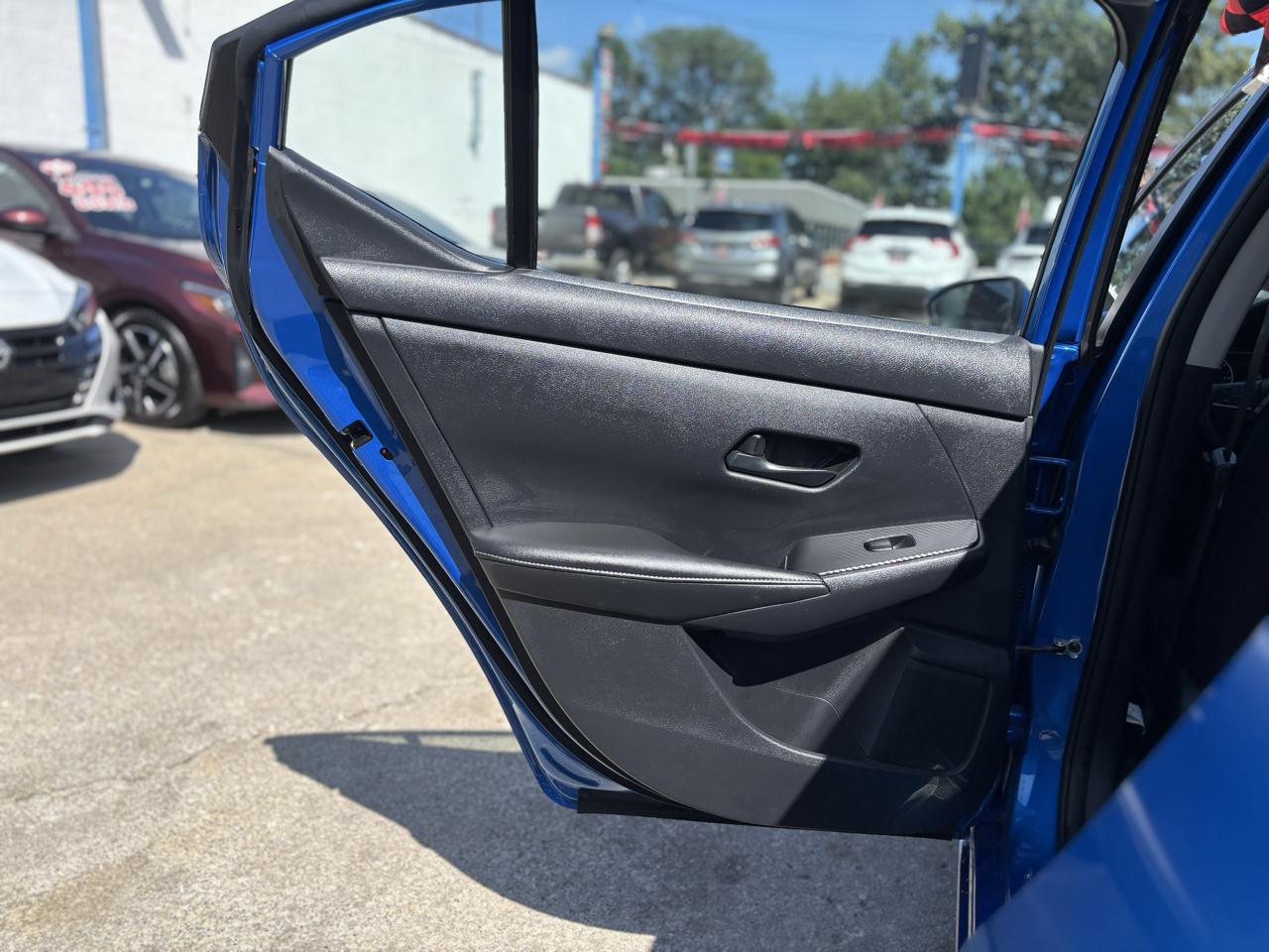 2025 Nissan Sentra SV - Photo 25