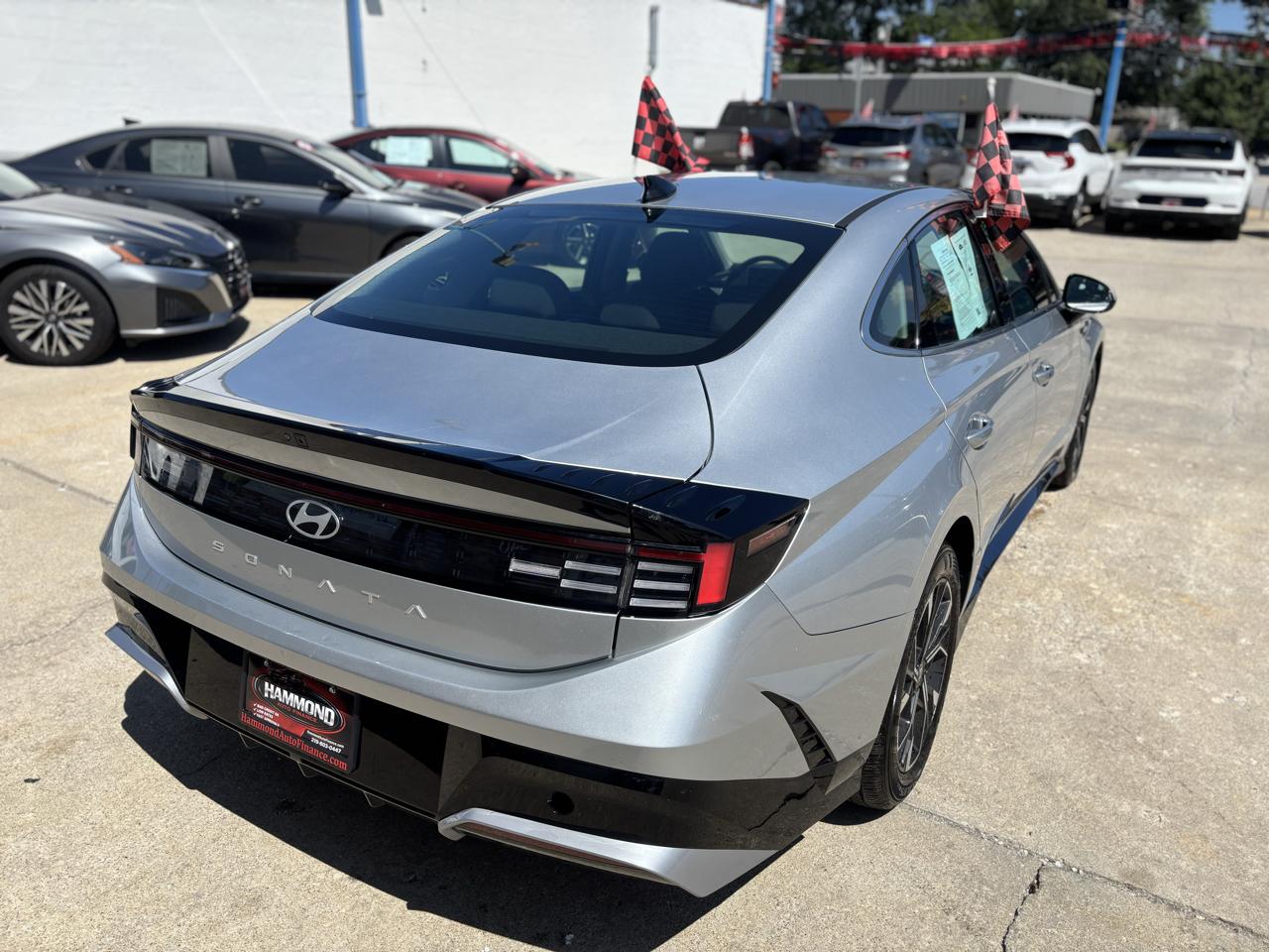 2025 Hyundai Sonata SEL - Photo 11