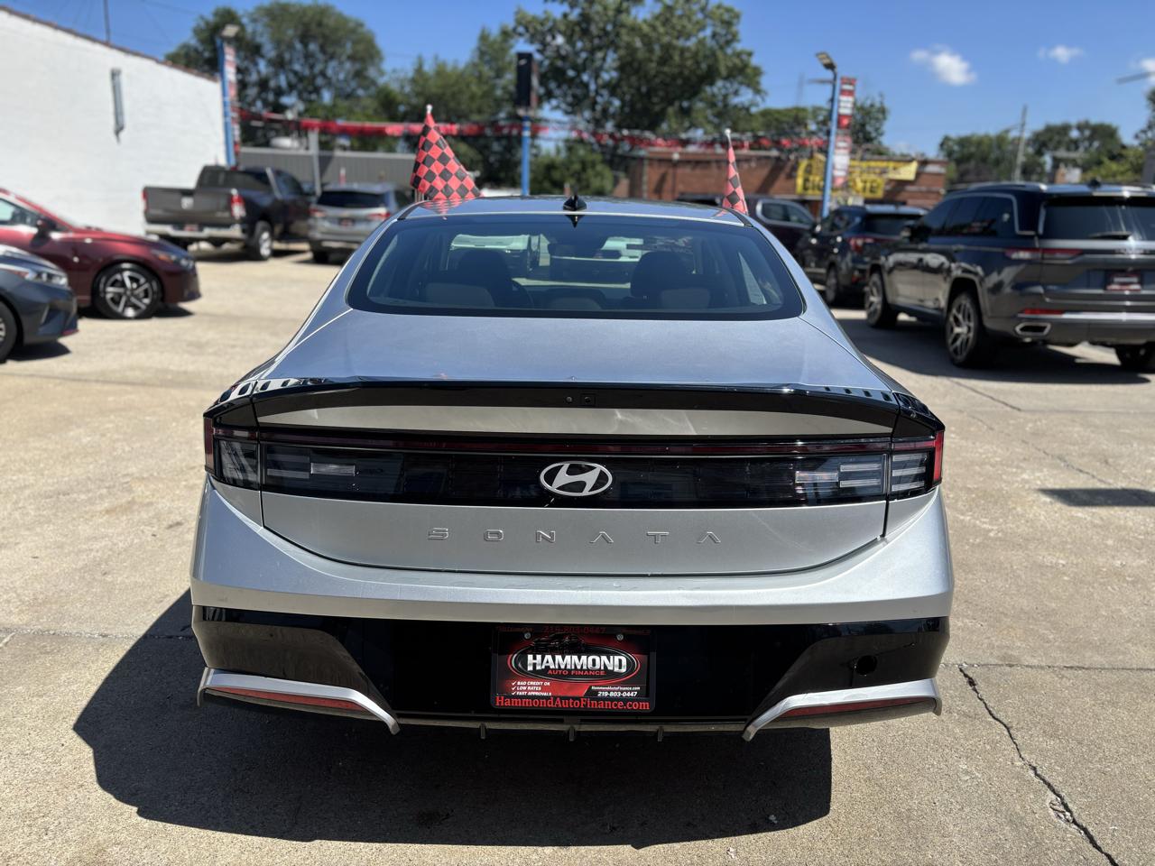 2025 Hyundai Sonata SEL - Photo 12