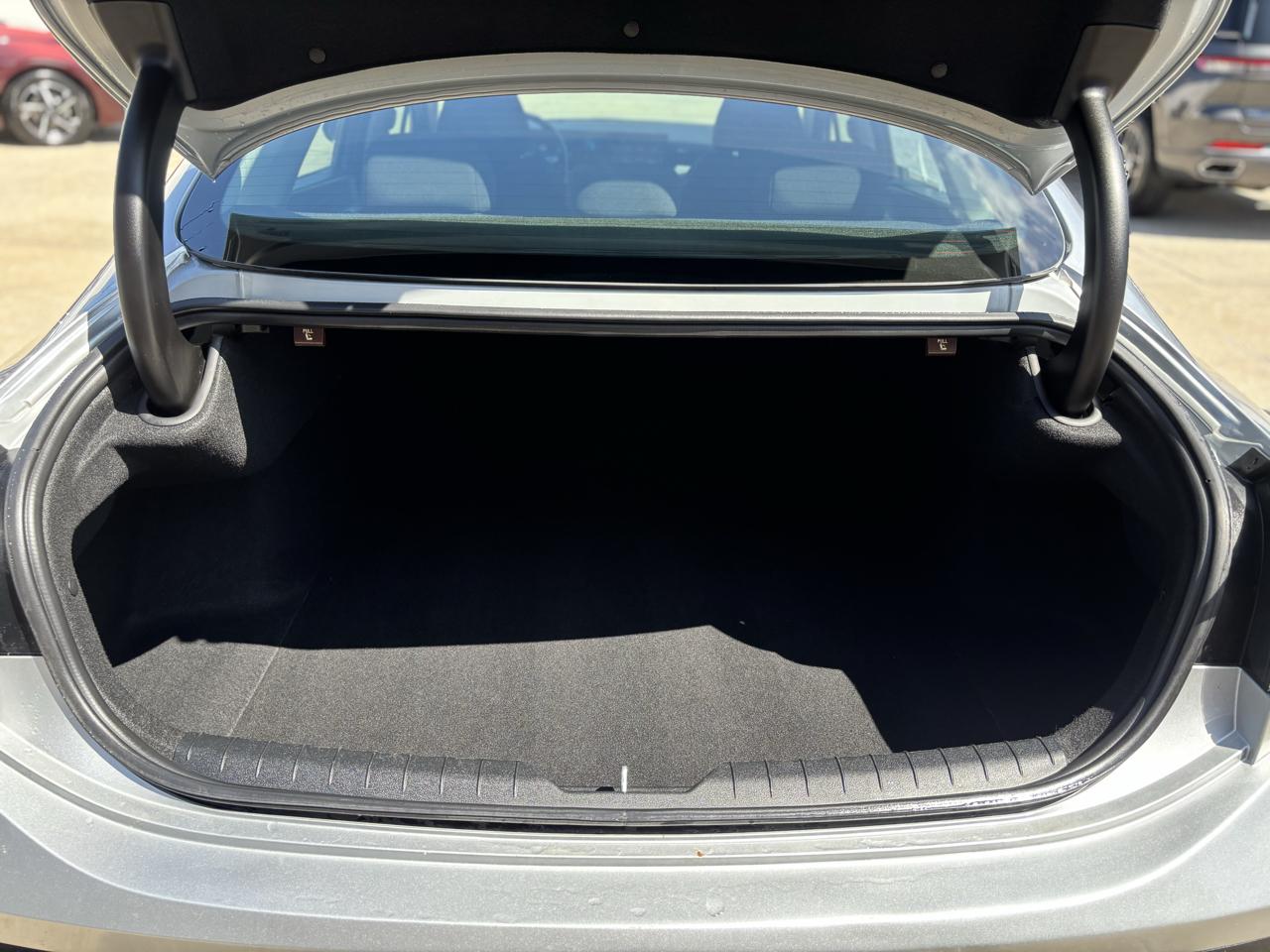 2025 Hyundai Sonata SEL - Photo 17