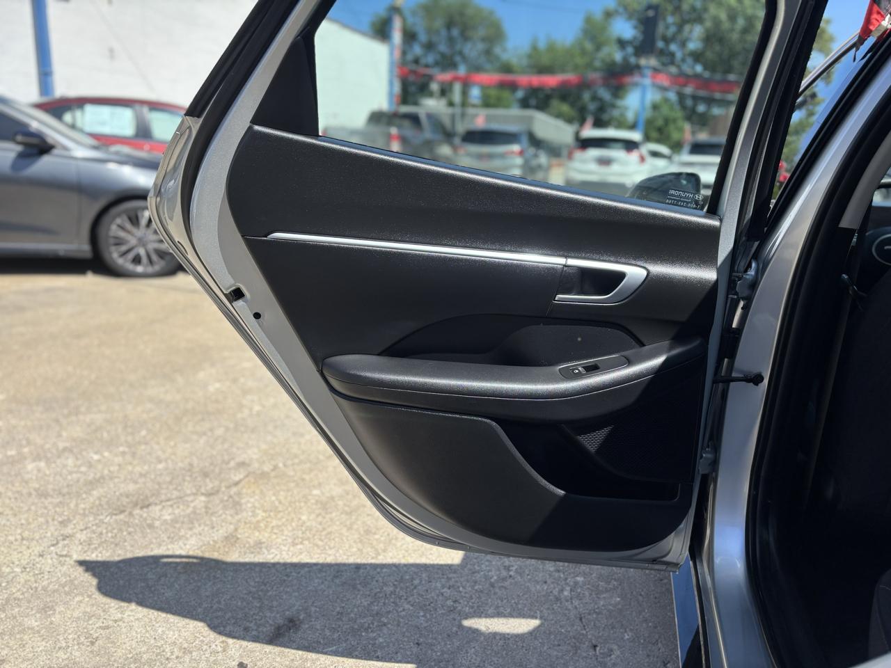 2025 Hyundai Sonata SEL - Photo 23