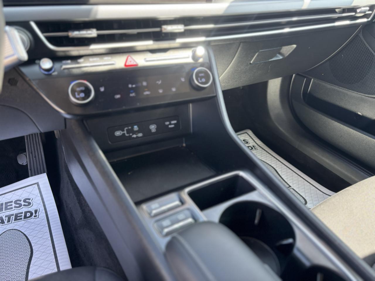 2025 Hyundai Sonata SEL - Photo 30