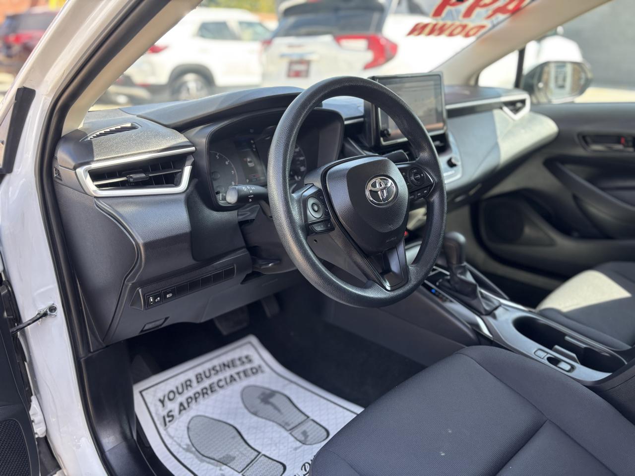 Toyota Corolla LE 2025