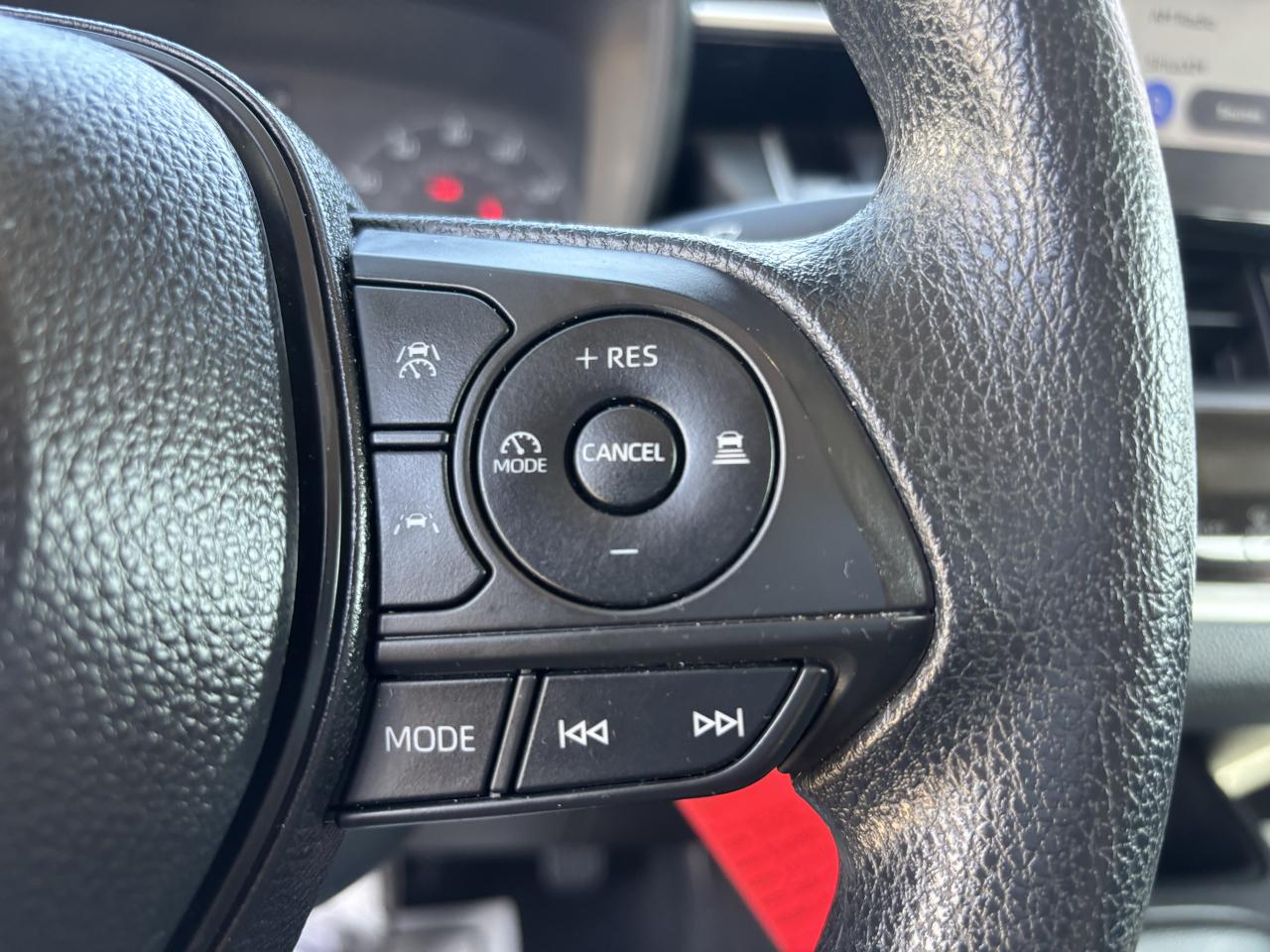 Toyota Corolla LE 2025