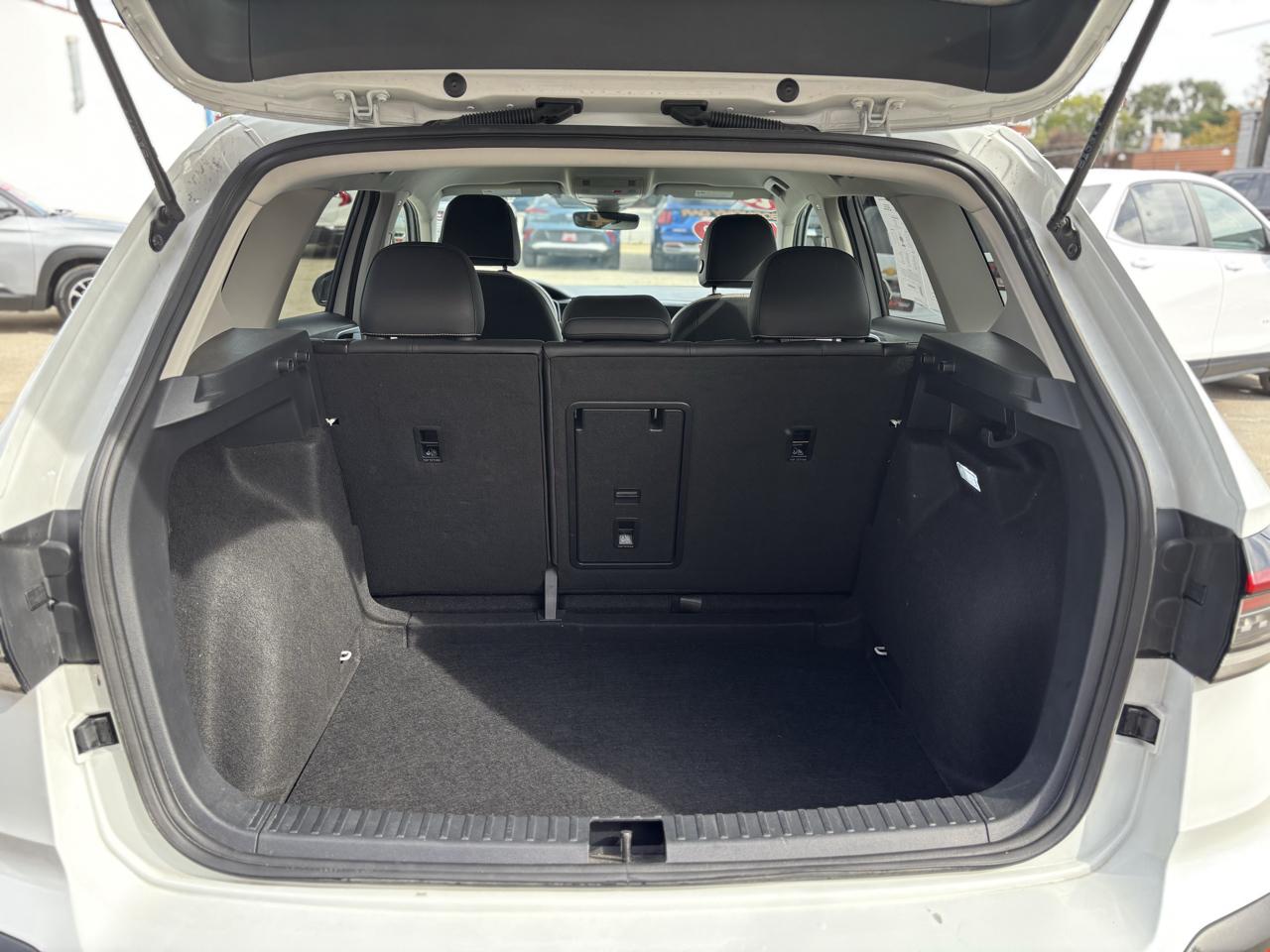 Volkswagen Taos SE 2025