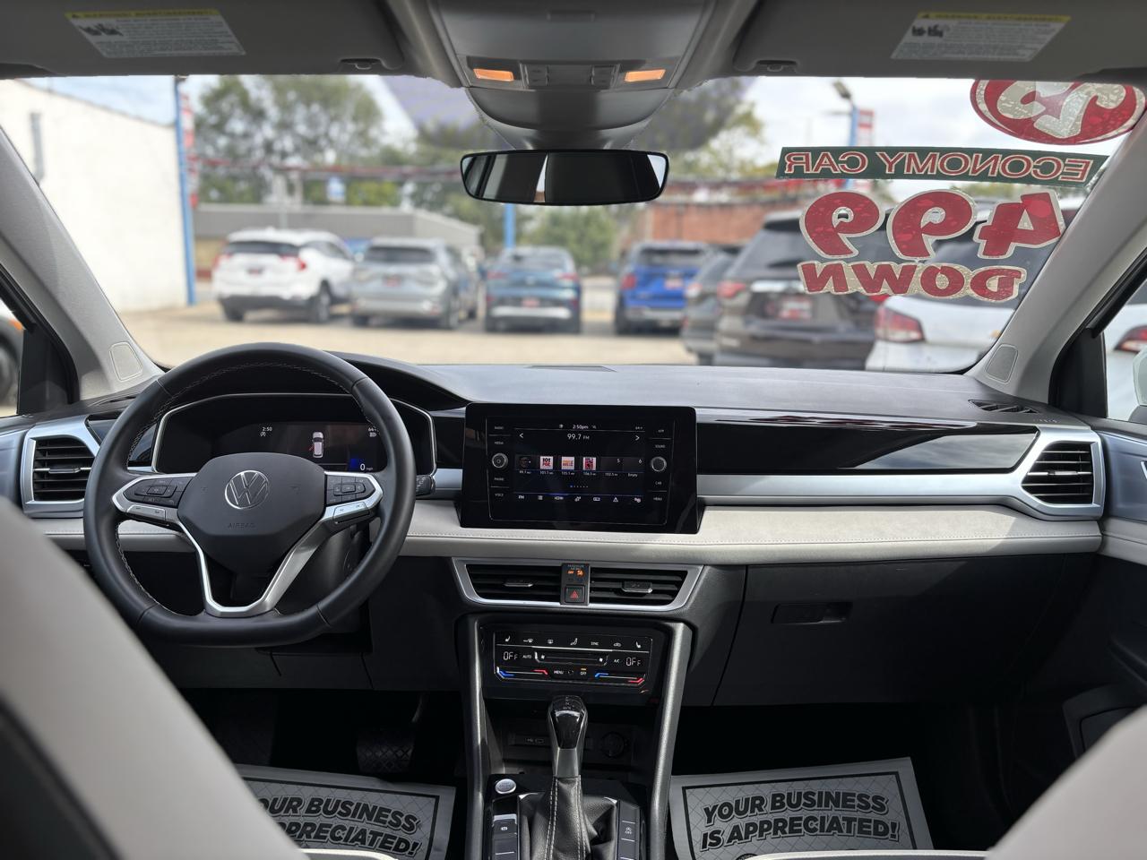 Volkswagen Taos SE 2025