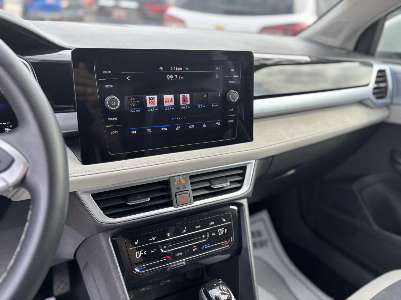 Volkswagen Taos SE 2025