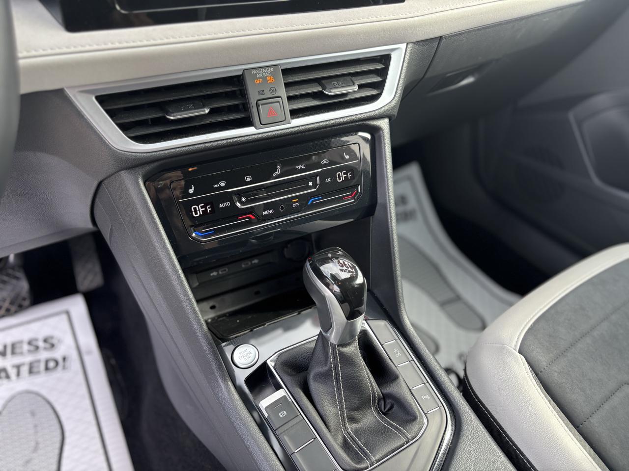 Volkswagen Taos SE 2025