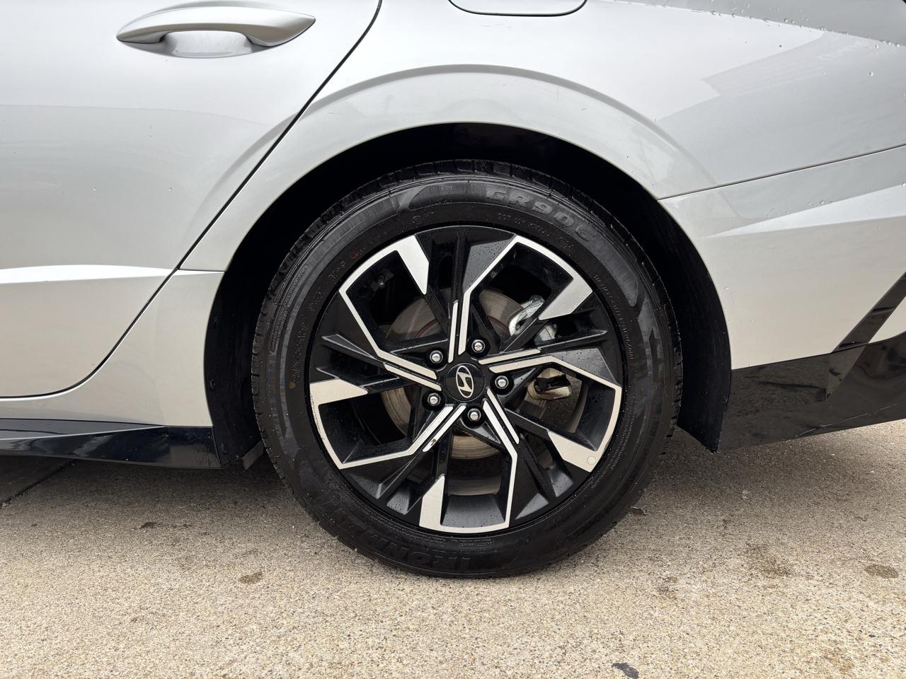 Hyundai Sonata SEL 2025
