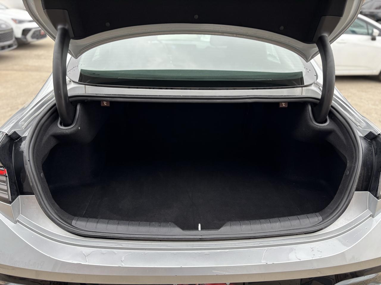 Hyundai Sonata SEL 2025