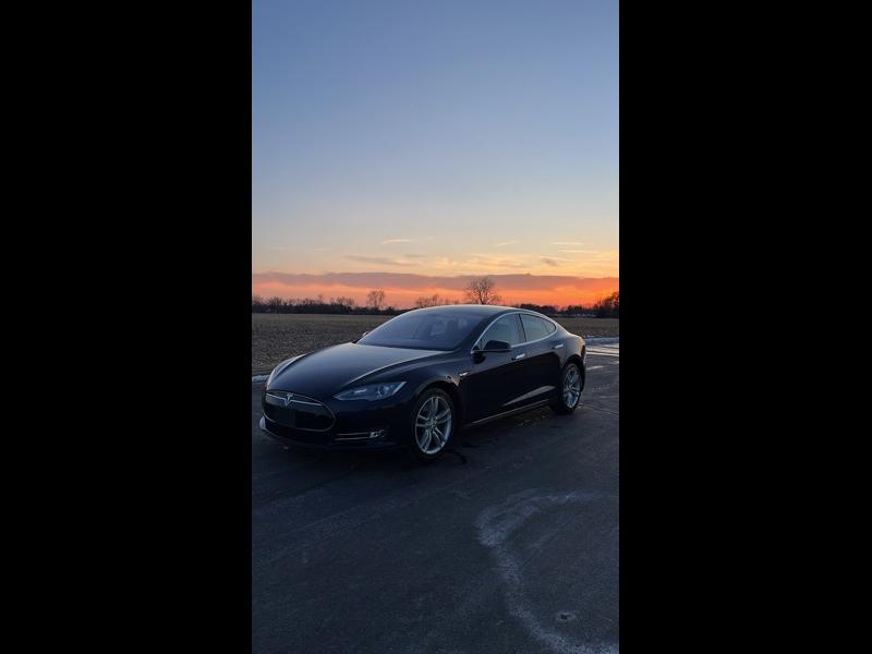 2014 Tesla Model S P85