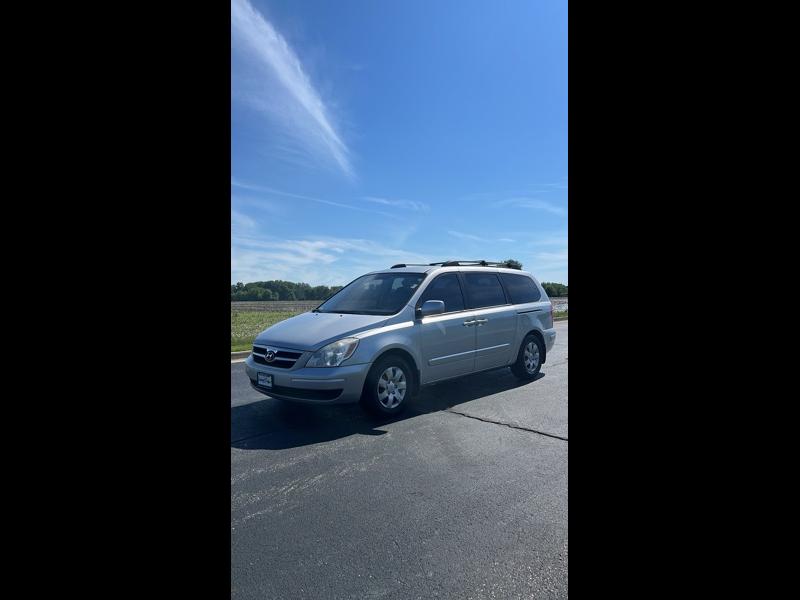2008 Hyundai Entourage GLS