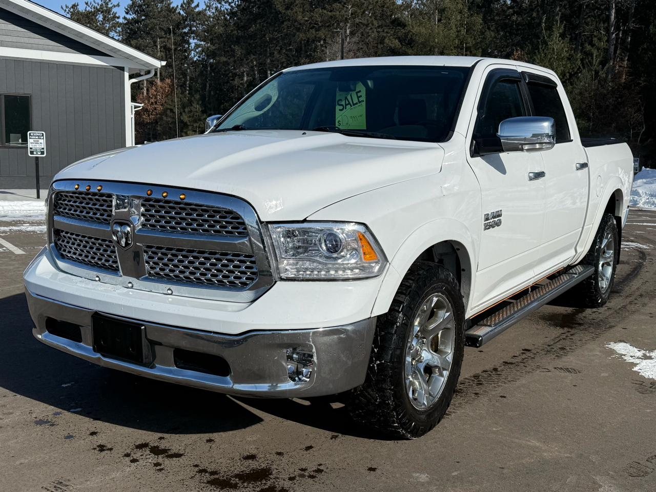 2014 RAM 1500 Laramie Crew Cab SWB 4WD