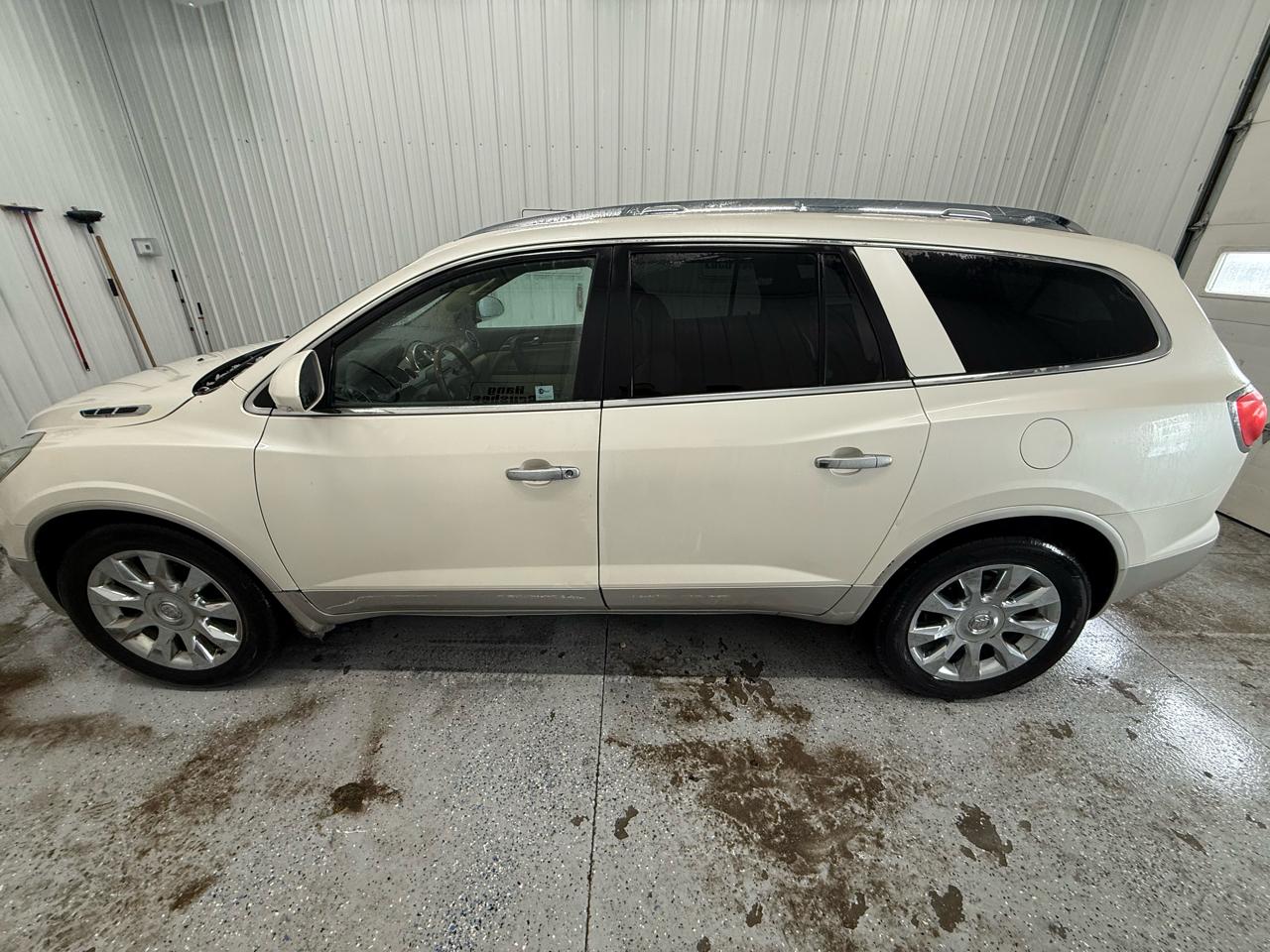 Buick Enclave Premium AWD 2012