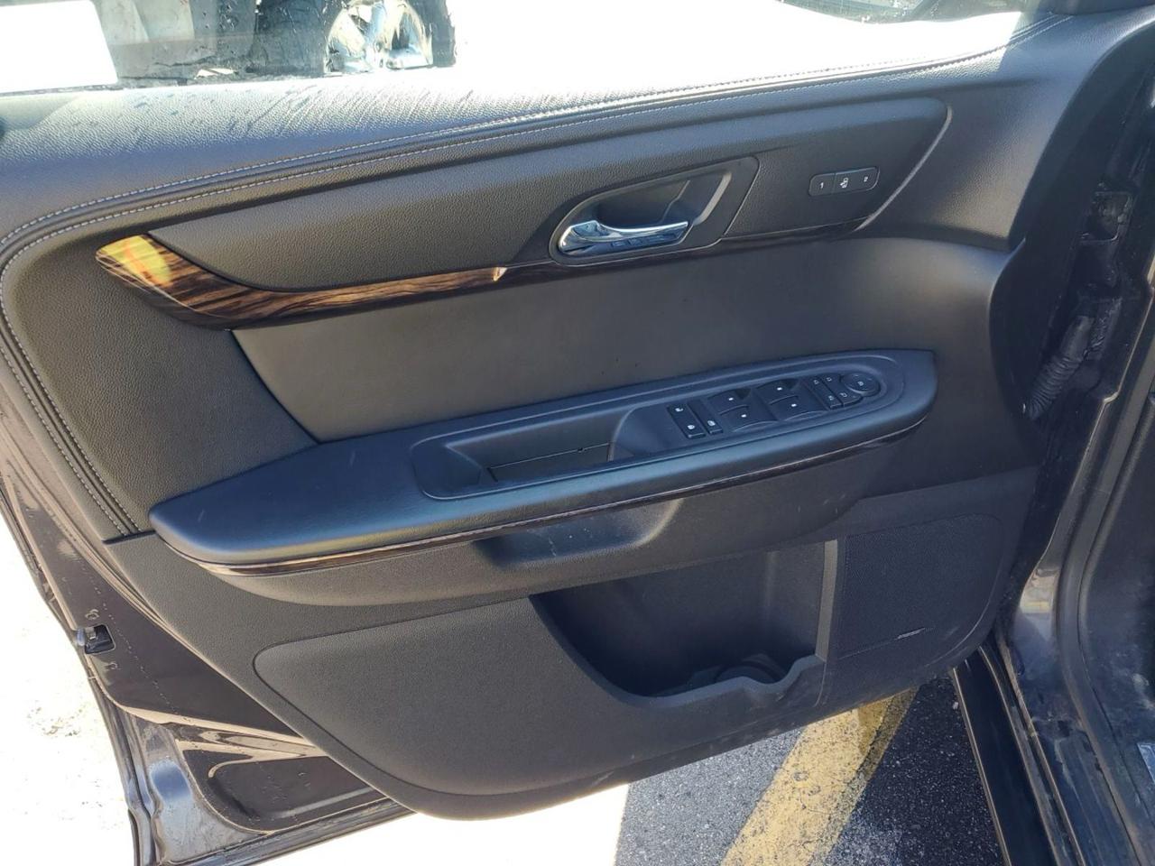 GMC Acadia Denali AWD 2013