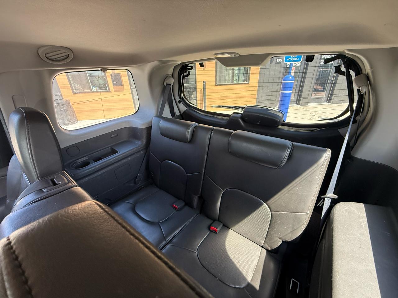 Nissan Pathfinder LE 4WD 2012