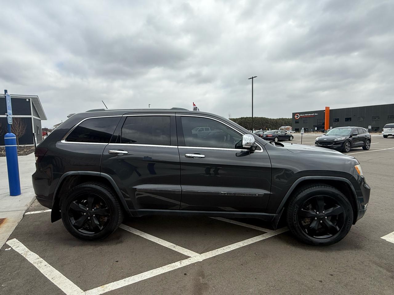 Jeep Grand Cherokee Overland 4WD 2011