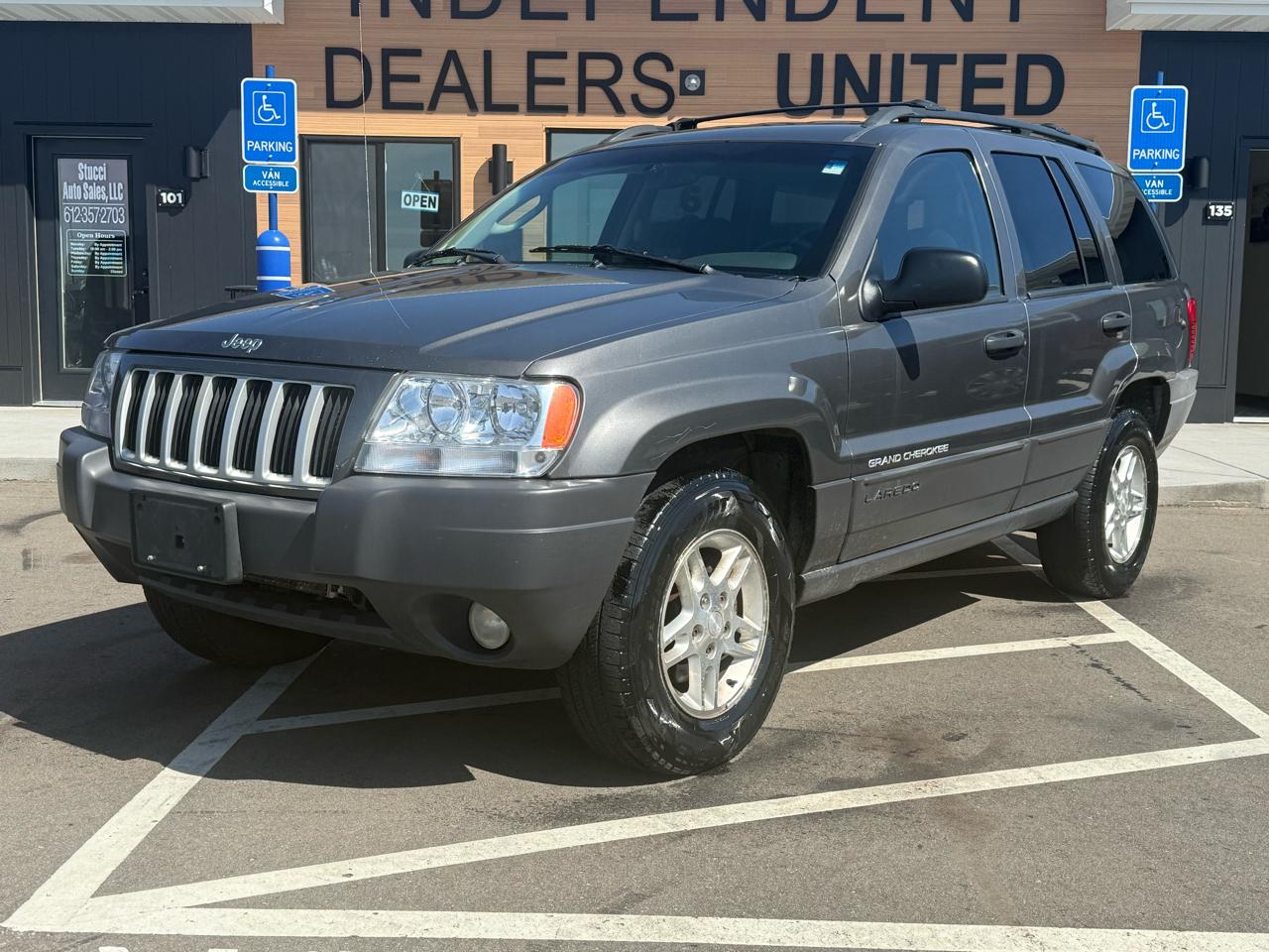 2004 Jeep Grand Cherokee Laredo