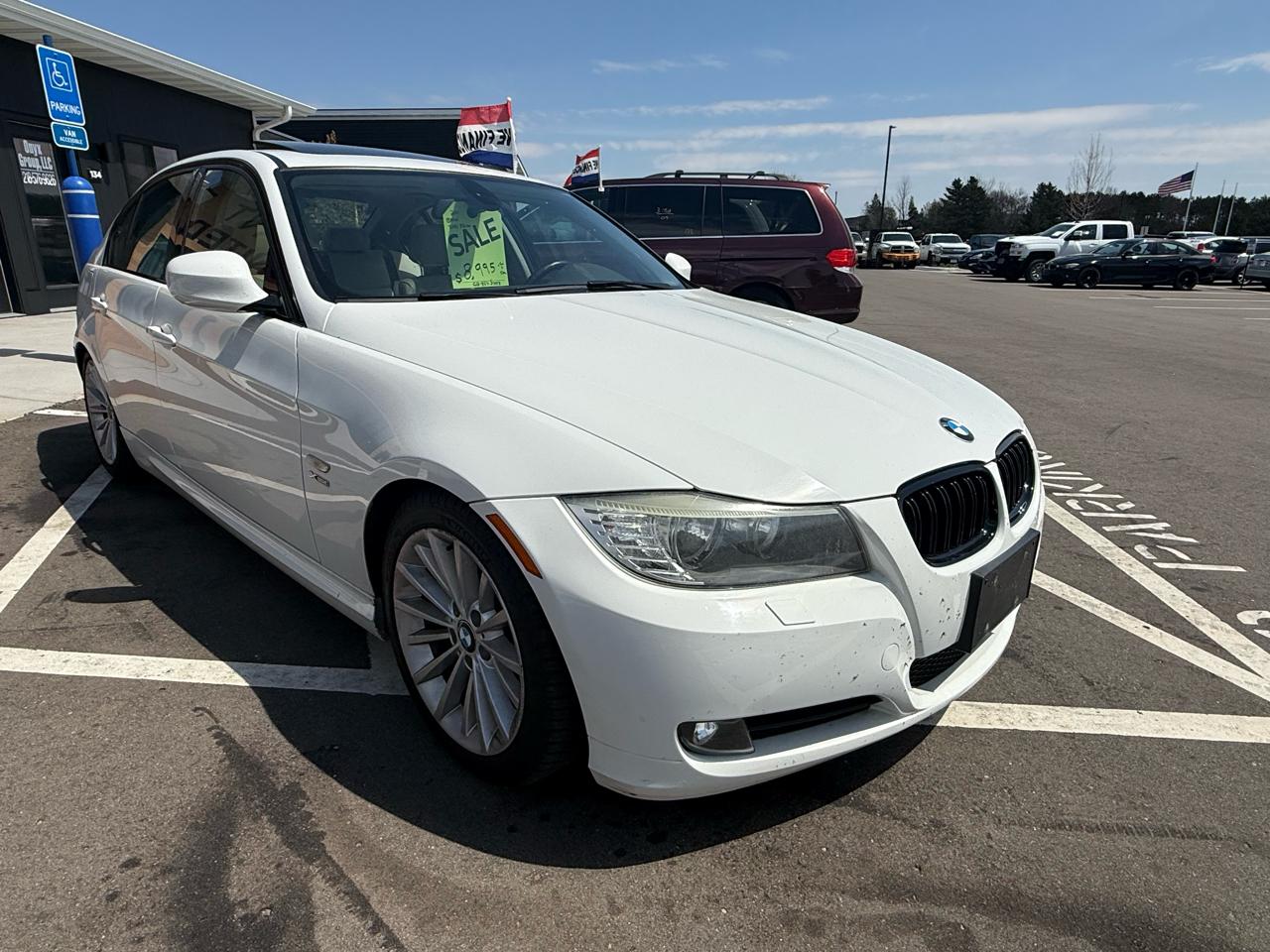 BMW 3-Series 328i xDrive 2011
