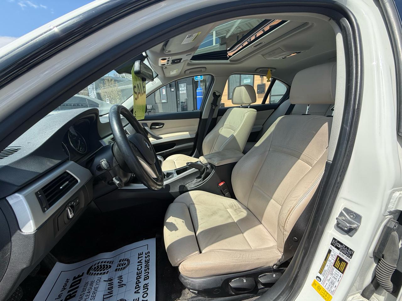 BMW 3-Series 328i xDrive 2011