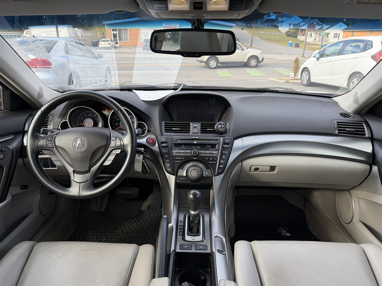 Acura TL 5-Speed AT with Tech Package 2009