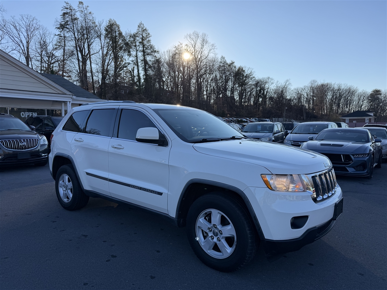 Jeep Grand Cherokee Laredo 4WD 2012