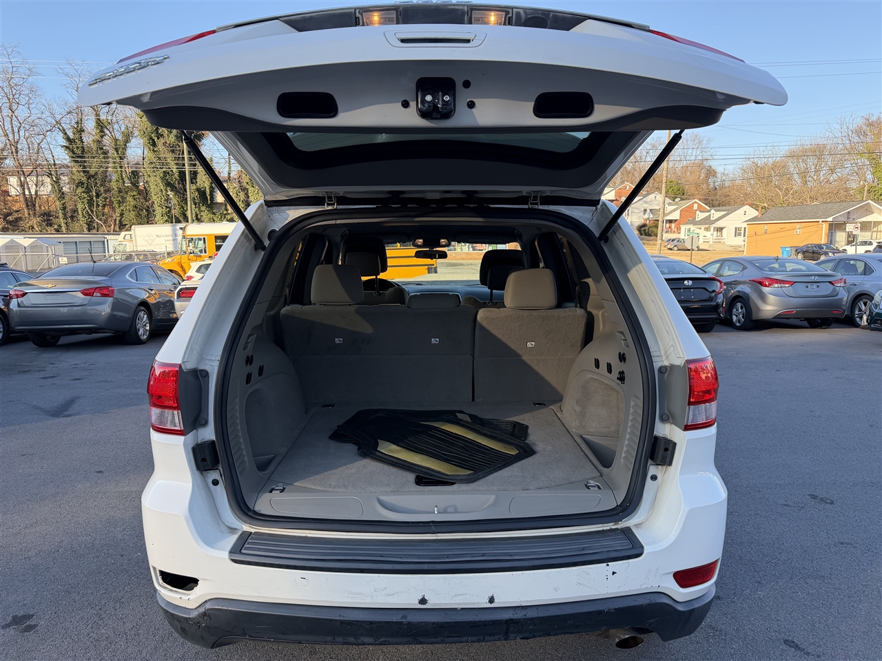 Jeep Grand Cherokee Laredo 4WD 2012