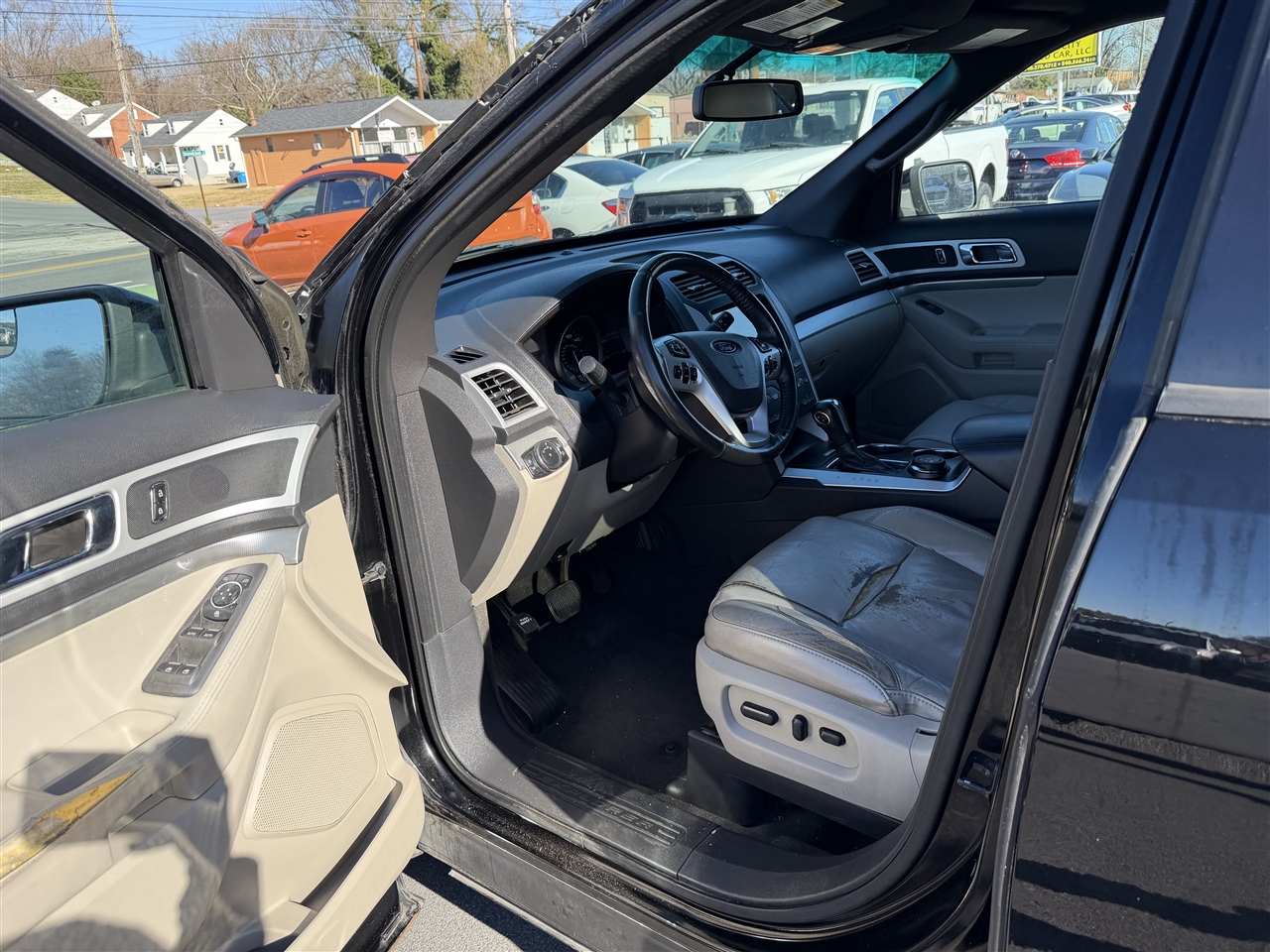 Ford Explorer XLT 4WD 2012