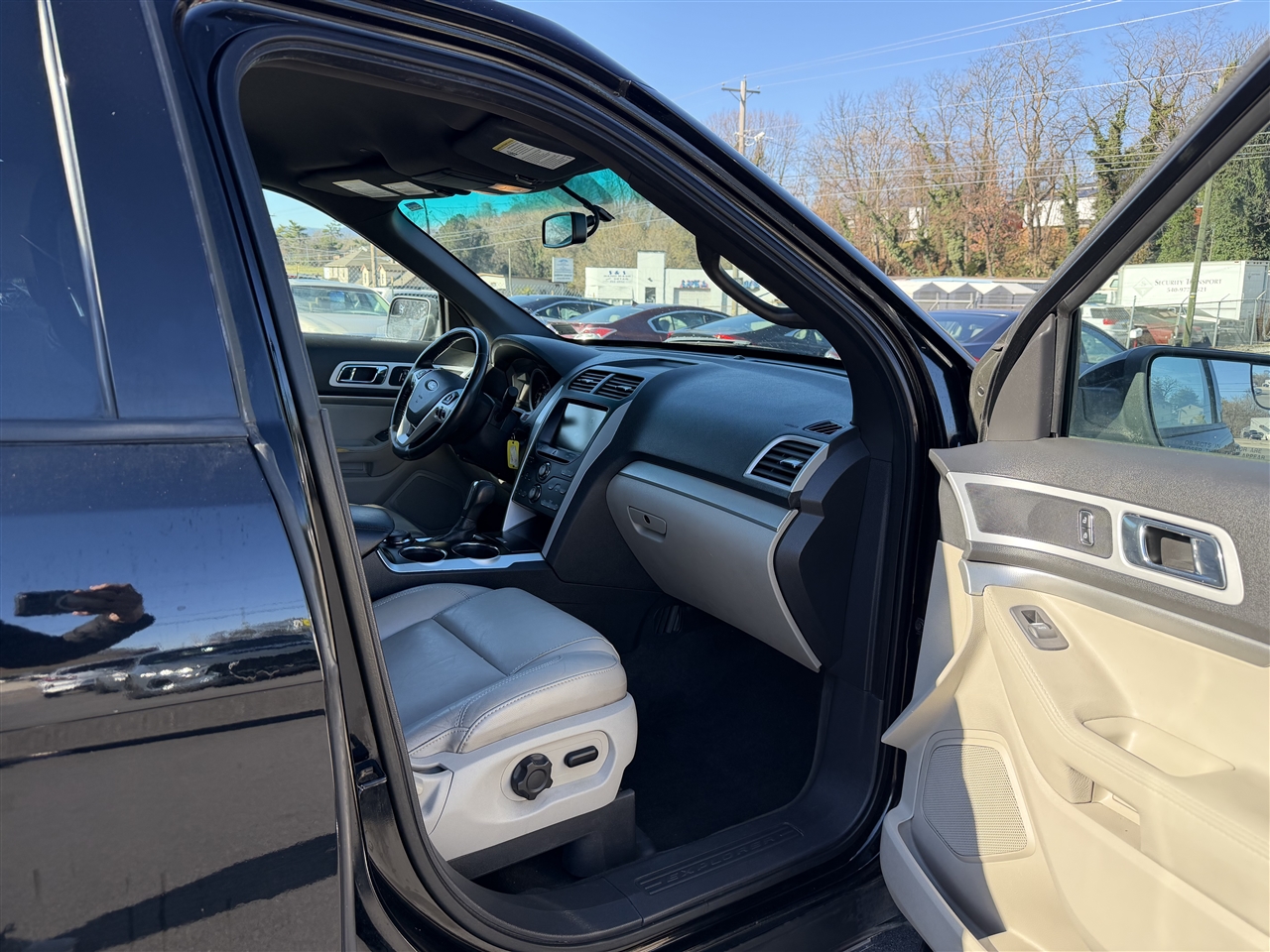 Ford Explorer XLT 4WD 2012