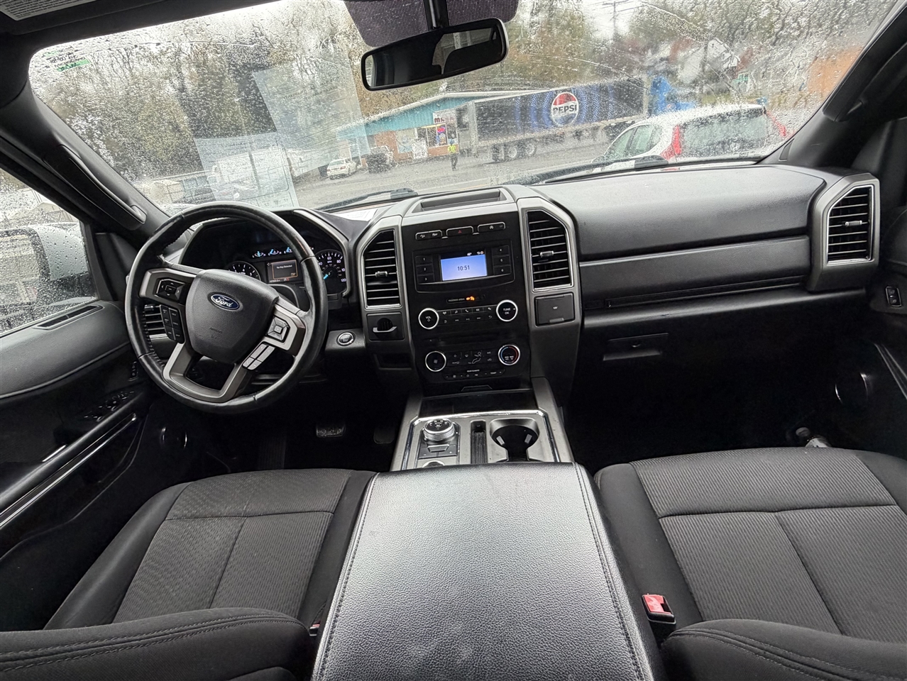 Ford Expedition XLT 4WD 2018