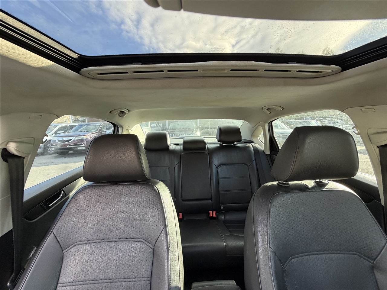 Volkswagen Passat 2.5L SE AT 2014