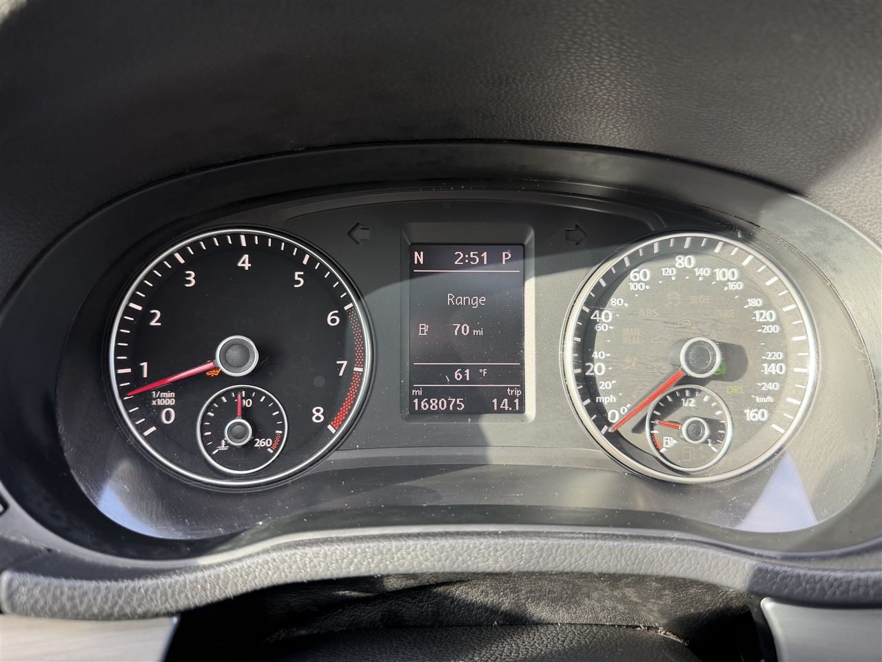 Volkswagen Passat 2.5L SE AT 2014