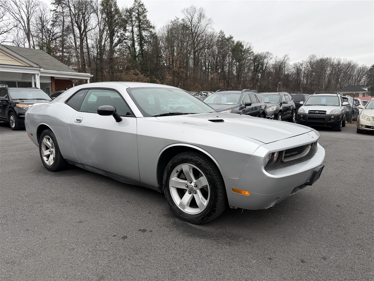 Dodge Challenger SE 2010