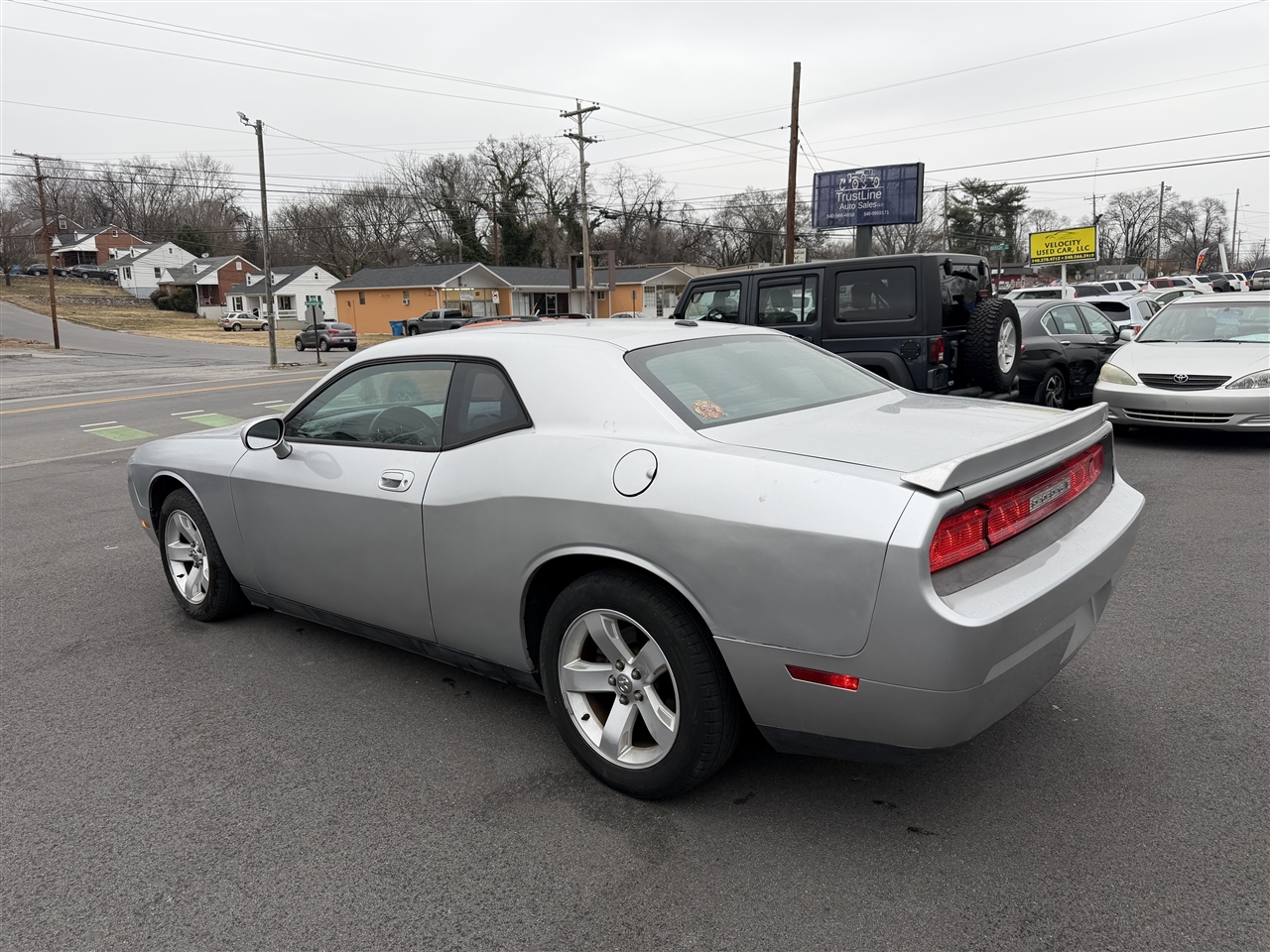 Dodge Challenger SE 2010