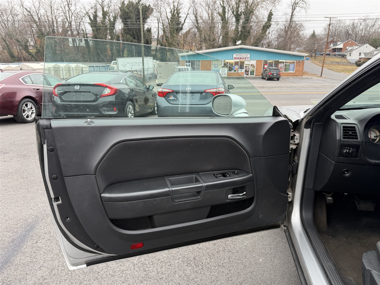 Dodge Challenger SE 2010