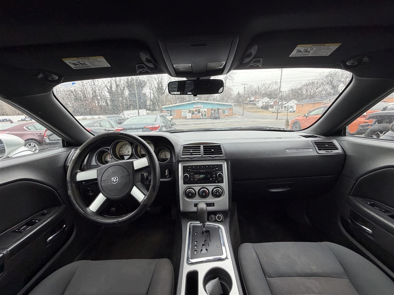 Dodge Challenger SE 2010