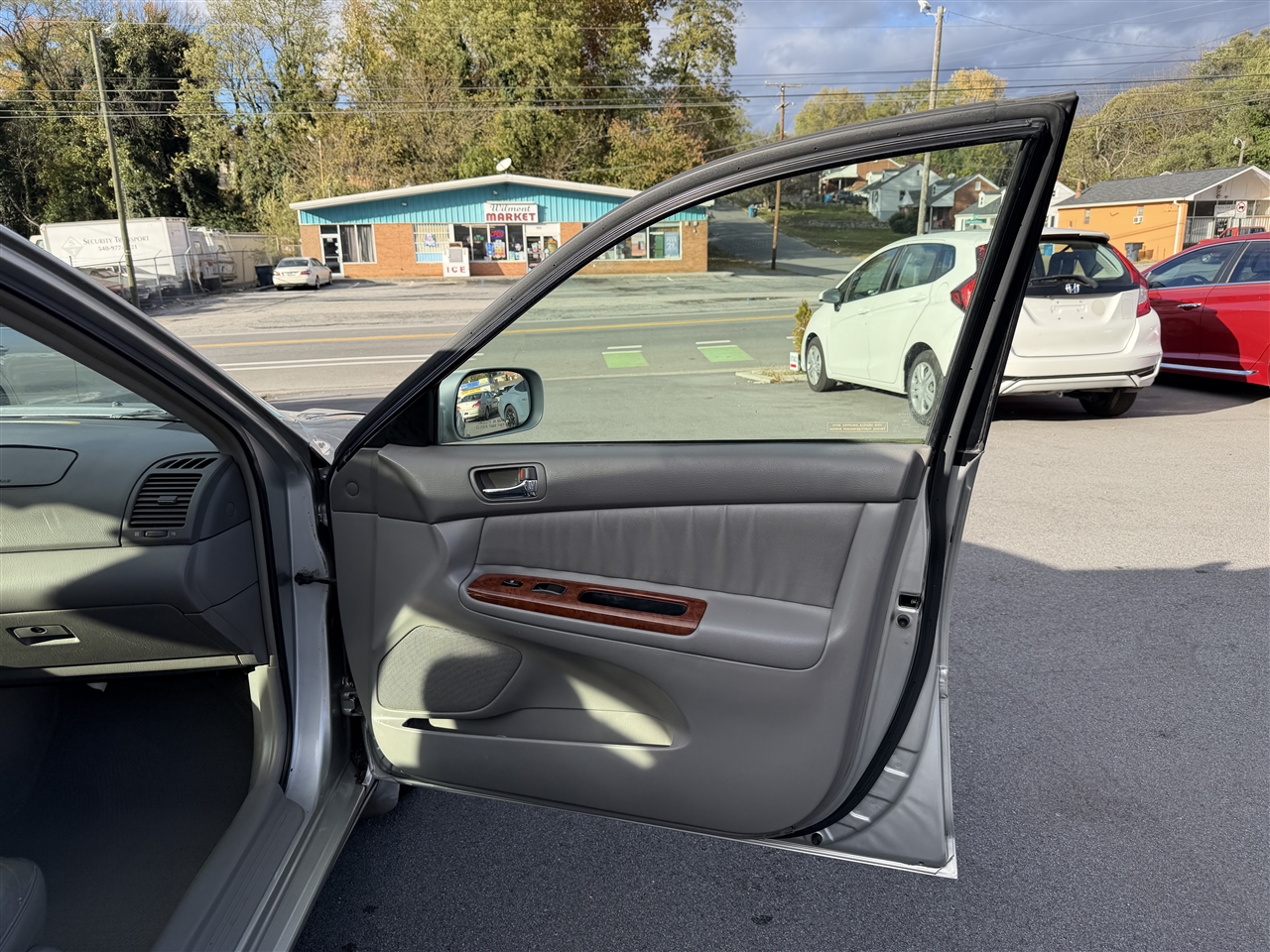 Toyota Camry XLE V6 2002