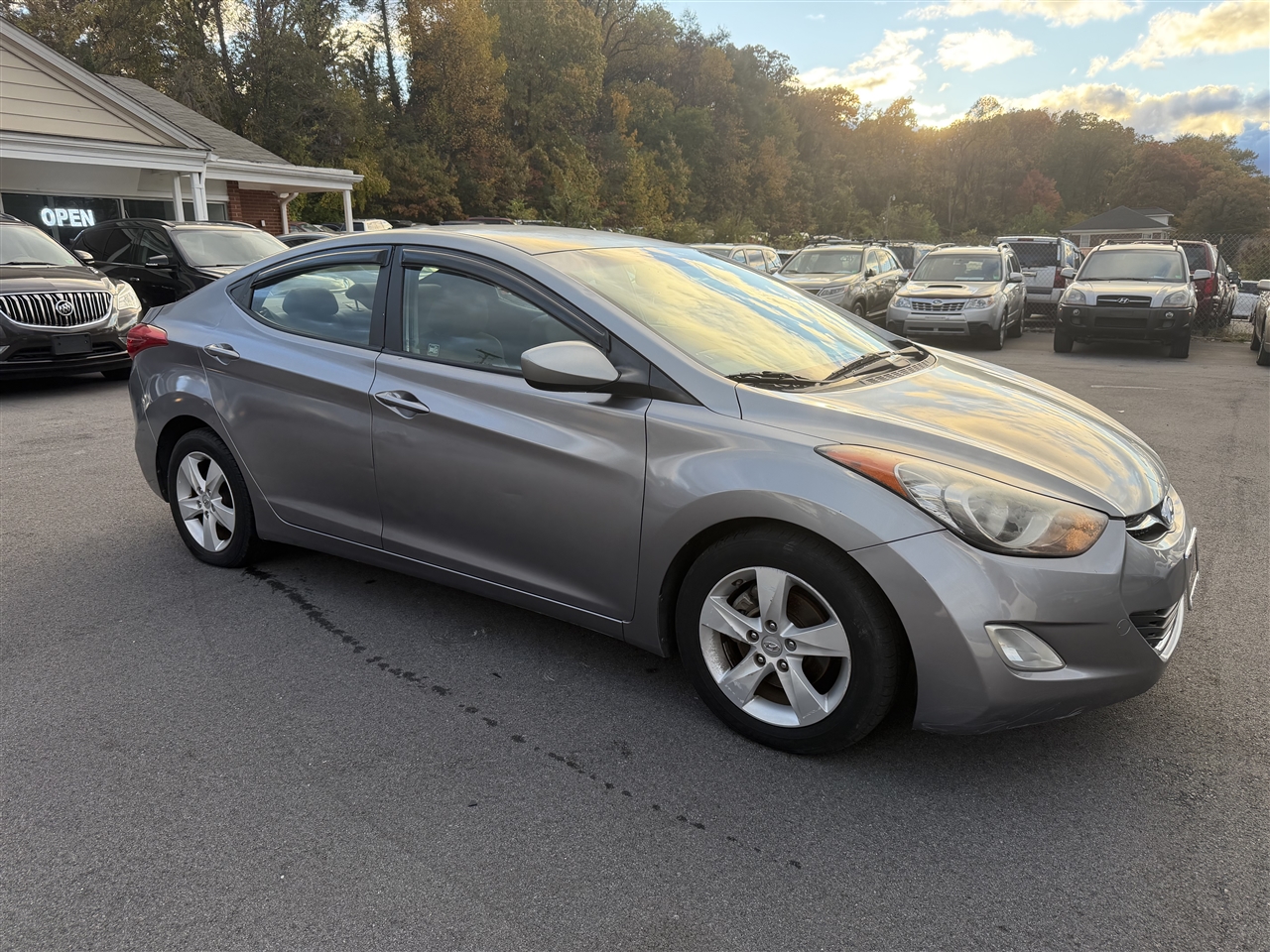 Hyundai Elantra GLS A/T 2012