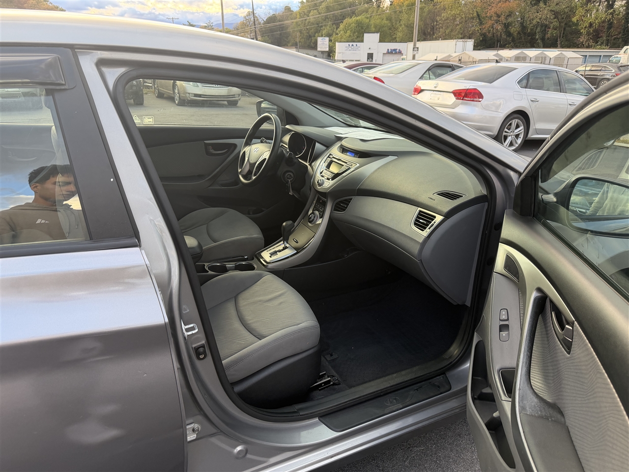 Hyundai Elantra GLS A/T 2012