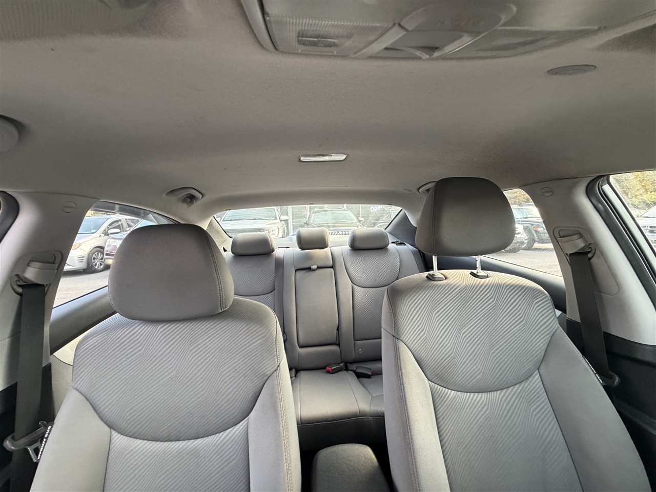 Hyundai Elantra GLS A/T 2012