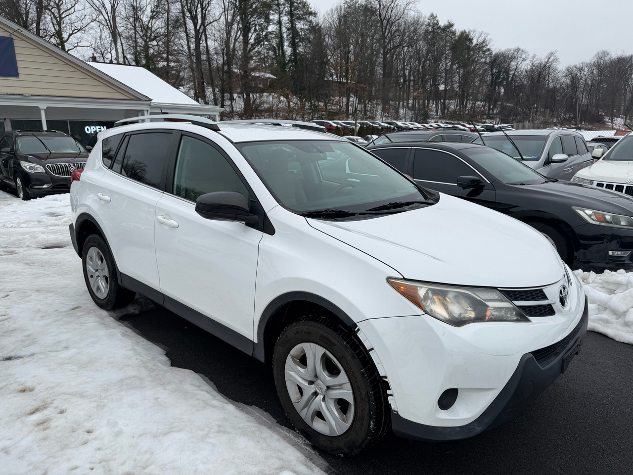 Toyota RAV4 AWD 4dr LE (Natl) 2013