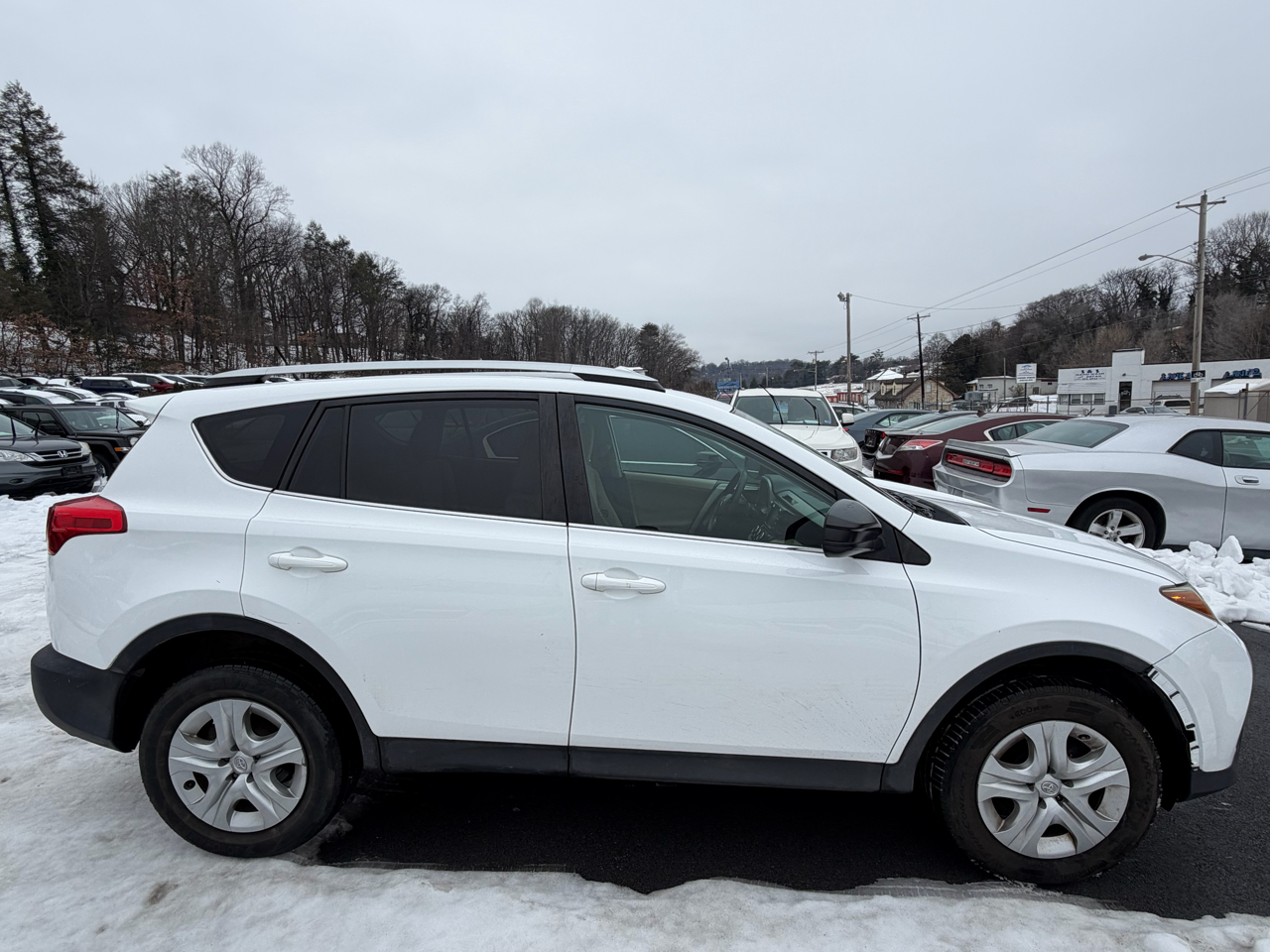 Toyota RAV4 AWD 4dr LE (Natl) 2013