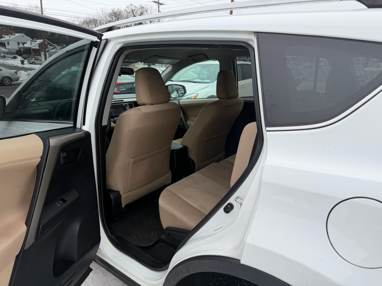 Toyota RAV4 AWD 4dr LE (Natl) 2013