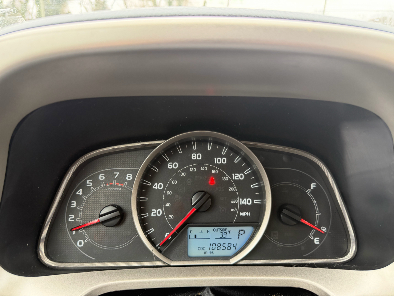 Toyota RAV4 AWD 4dr LE (Natl) 2013