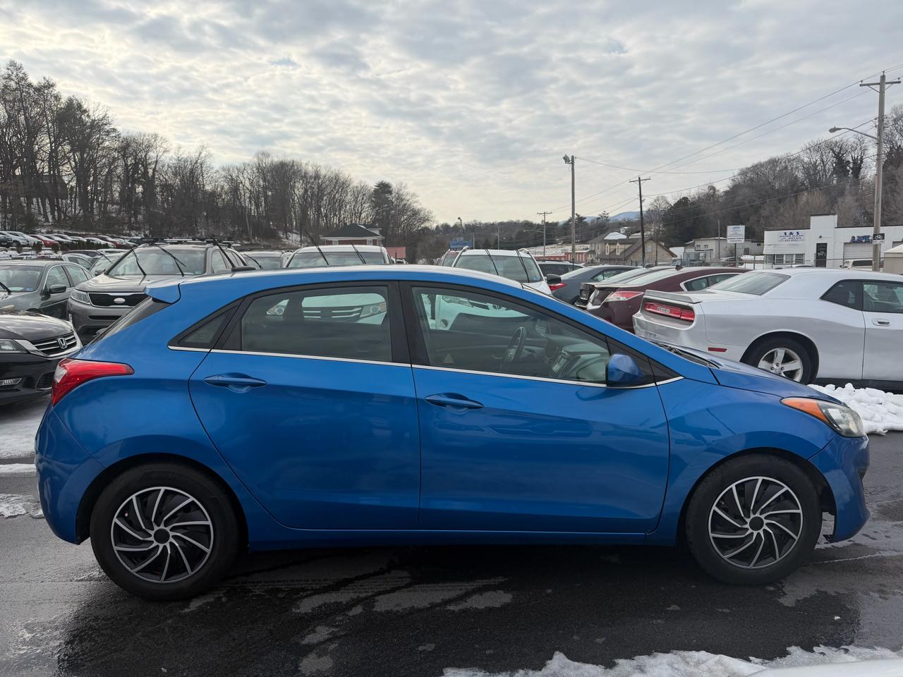 Hyundai Elantra GT A/T 2017